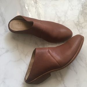 Eileen Fisher mules